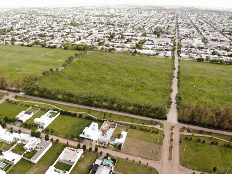 Comenzaron los trabajos de apertura de las calles Bv. Buenos Aires y España