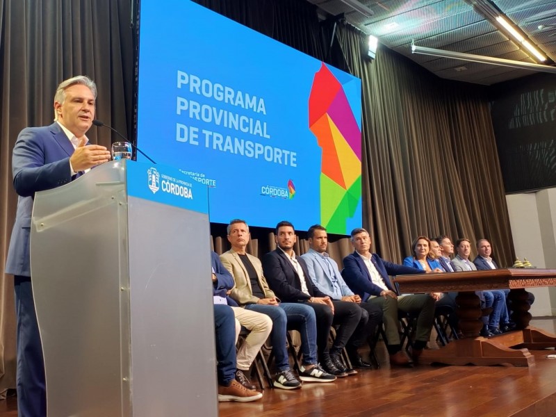 Bernarte participó de la presentación oficial del Boleto Educativo Cordobés y Boleto Obrero Social 2024 
