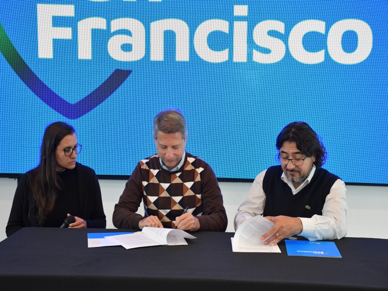 Bernarte firmó convenios para implementar tres proyectos con la UTN Regional San Francisco