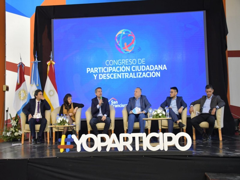 Bernarte disertó en un Congreso de Participación Ciudadana y presentó el modelo de gestión de San Francisco