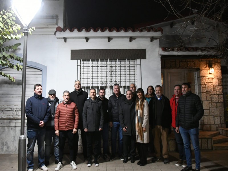 La Municipalidad inauguró 47 luminarias para uso peatonal sobre calle Iturraspe