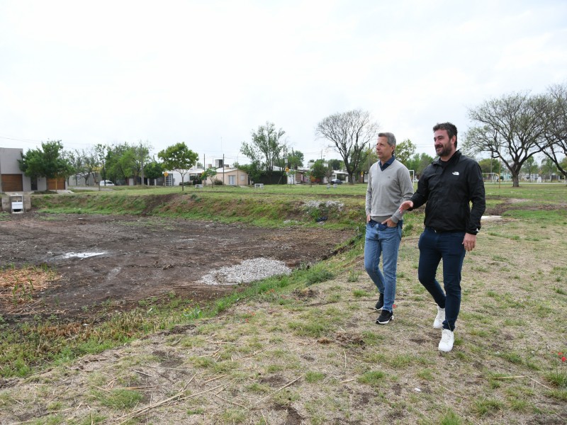 Avanzan las obras en la laguna de retardo de Barrio 20 de Junio
