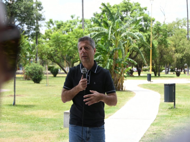 Bernarte inauguró la segunda etapa de refuncionalización de la Plaza Vélez Sarsfield