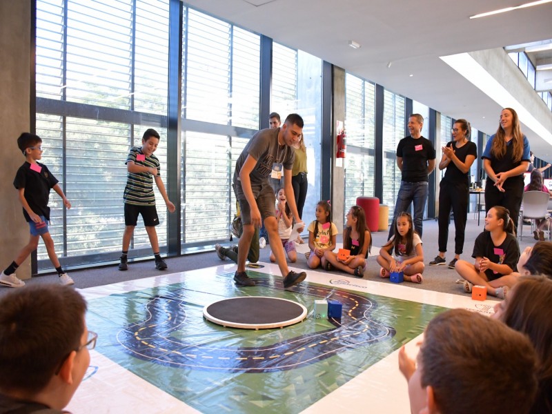 Cada vez más niños y adolescentes participan de la Escuelita Tecnológica de Verano