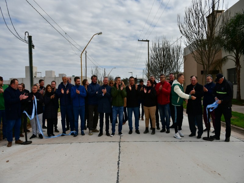 Quedó inaugurada la tercera etapa de pavimentación en Barrio Independencia