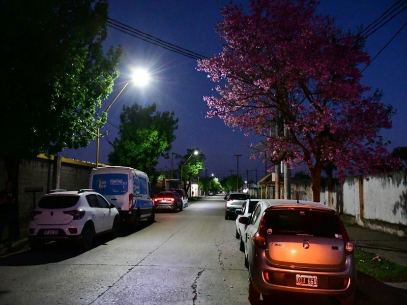 El barrio La Florida ya cuenta con luces LED en su alumbrado público