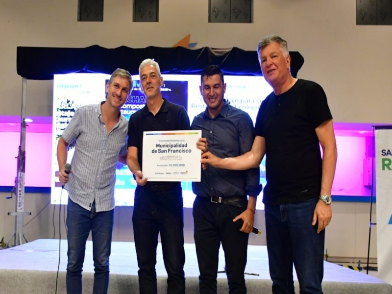 Se realizó nueva capacitación sobre compostaje en el Superdomo