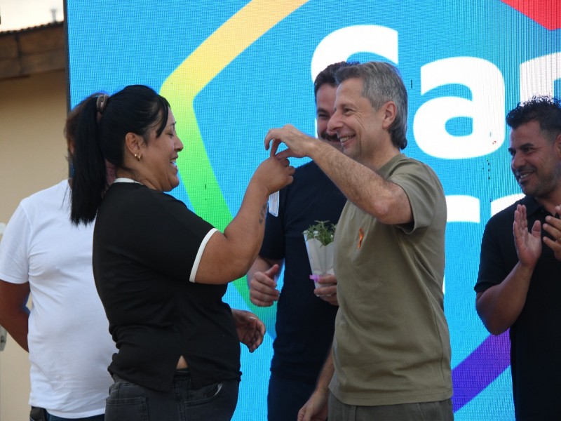 Bernarte entregó viviendas sociales a familias de nuestra ciudad