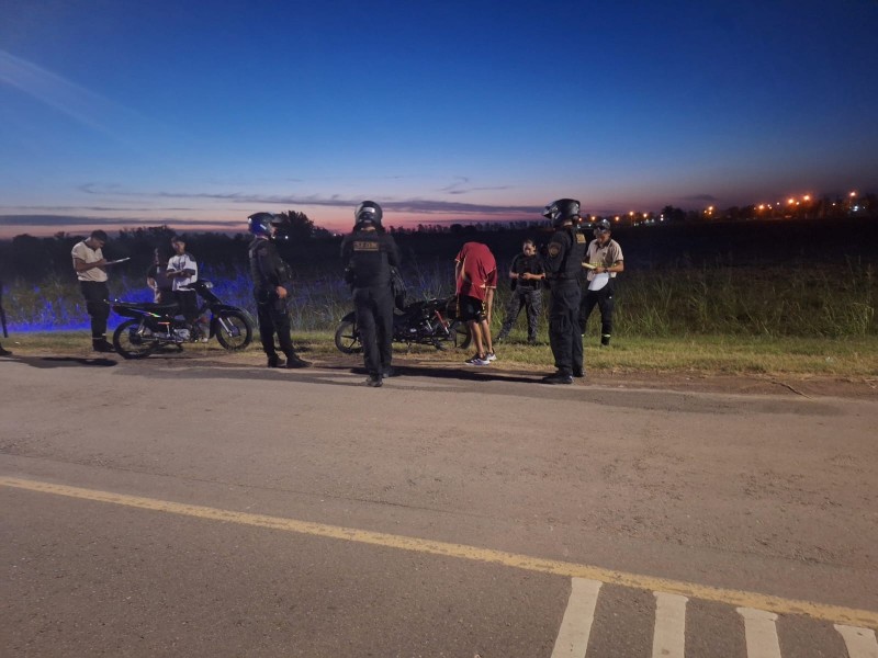 Dos motovehículos retenidos en operativo de control vehicular