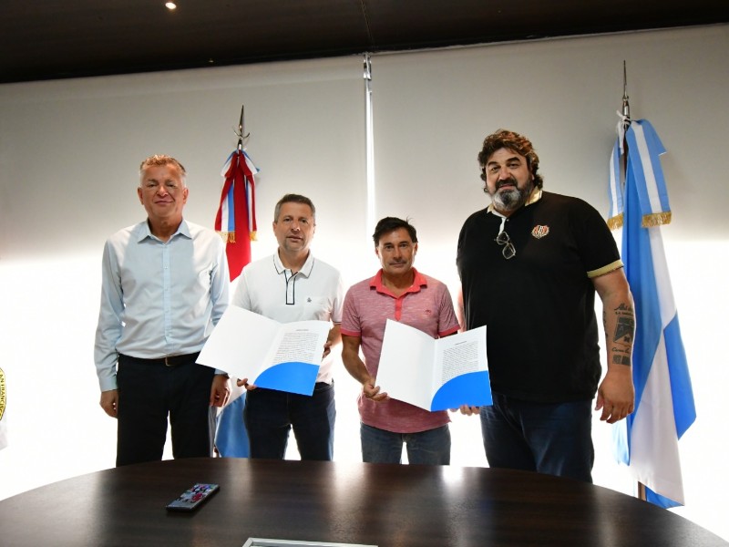 La Municipalidad firmó un convenio de comodato con el Club Atlético La Milka