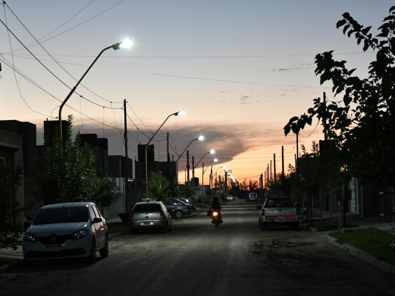 Nuevas luminarias LED en el Loteo Procrear en barrio La Milka