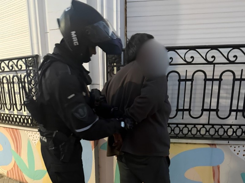 Detuvieron a un hombre por hurto en la Galería Bucco y recuperaron los elementos sustraídos